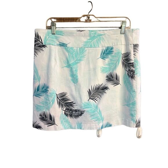 Preswick & Moore    pull on leaf Print   Skort Sz L - Picture 2 of 5
